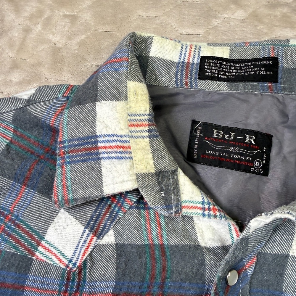 VTG BJ-R Long Tail Form Fit Western Shirt Mens XL Plaid Pearl Snap STAINED Look - Picture 7 of 12